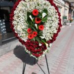 Памятник (Из живых цветов) — Модель ВН-ЖВ-011